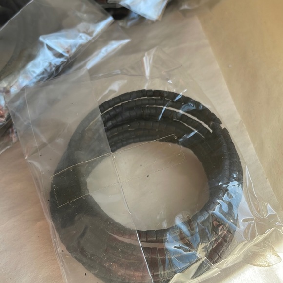 5 pcs Wood beads cuff bracelet snake holiday Christmas stuffing black - Picture 12 of 16